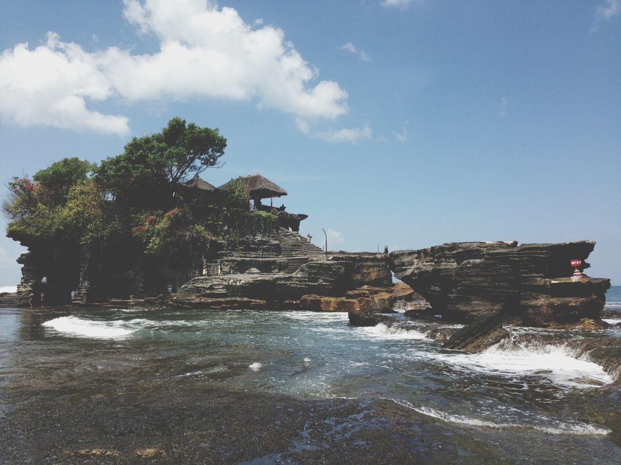 Pura luhur tanah lot