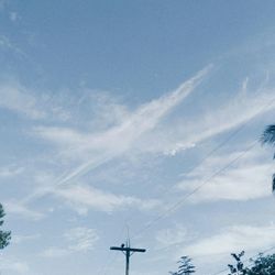 Low angle view of vapor trail in sky