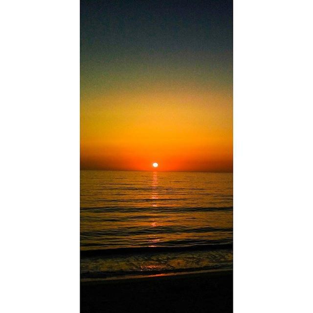 horizon over water, sea, sunset, scenics, water, tranquil scene, beauty in nature, tranquility, orange color, copy space, idyllic, sun, nature, clear sky, sky, reflection, seascape, beach, calm, no people