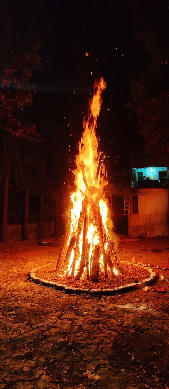 bonfire, burning, fire, flame, night, heat, nature, campfire, darkness, glowing, no people, architecture, illuminated, motion, outdoors, wood, built structure