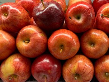 Full frame shot of apples for sale at market stall