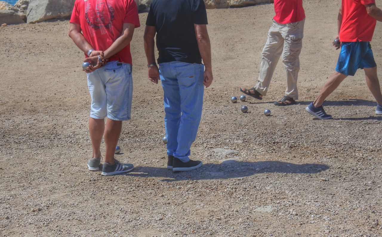 Pétanque balls