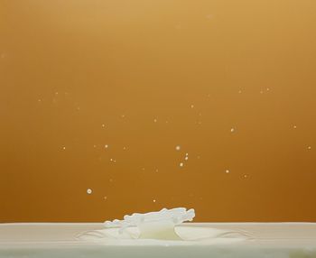 milk splashing