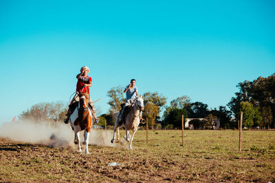 Speed horseback riding