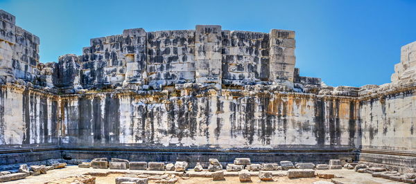 Panoramic view of old building in city against clear sky