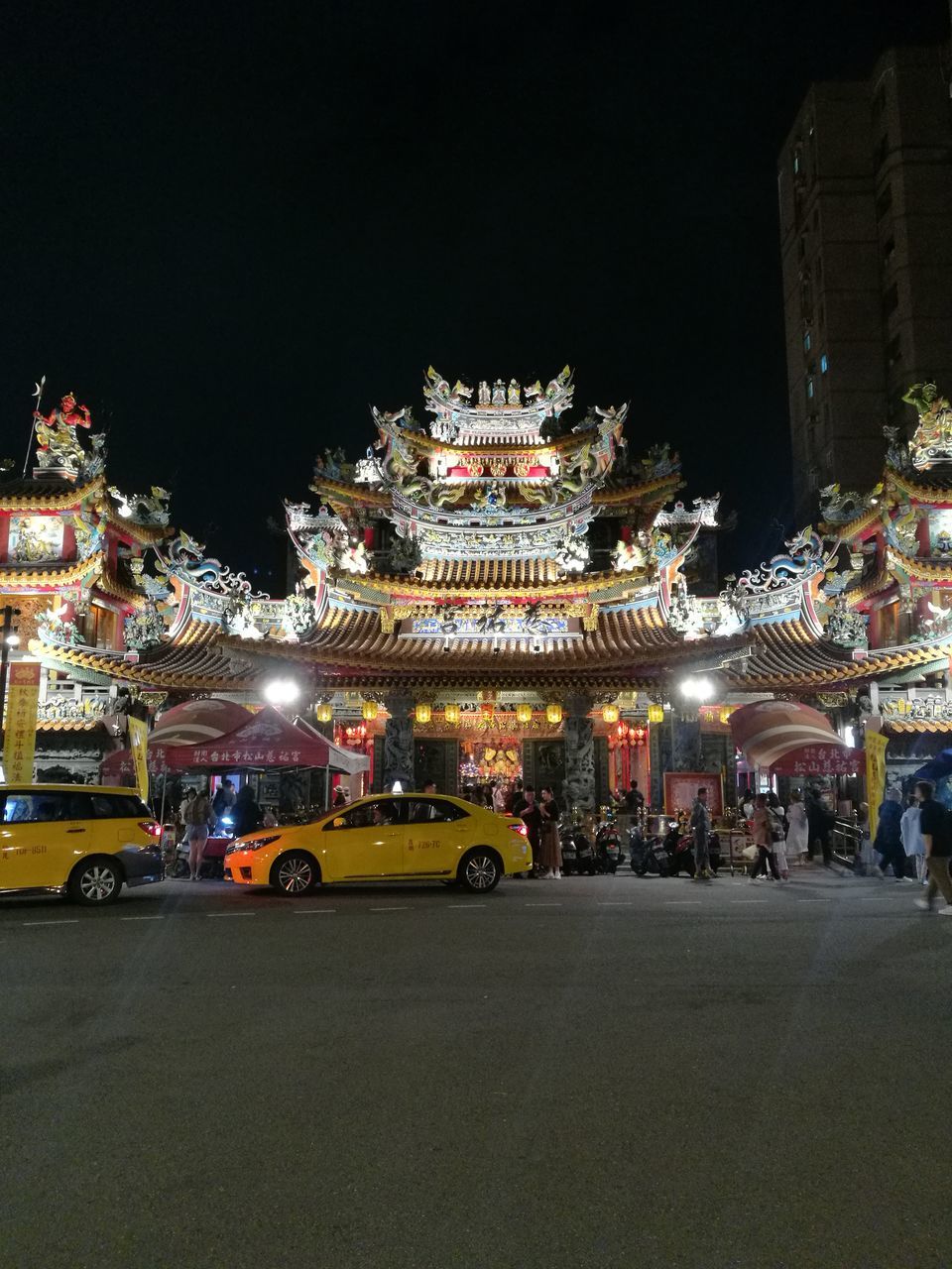 CITY STREET AT NIGHT