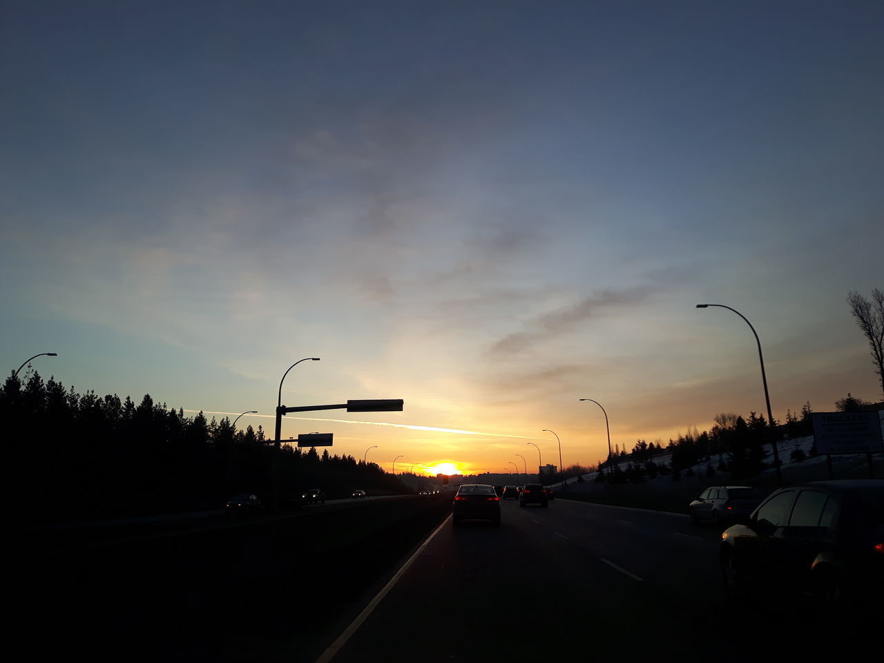 Sunrise on the freeway