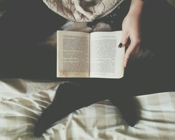 Cropped image of woman