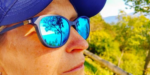 Portrait of man wearing sunglasses