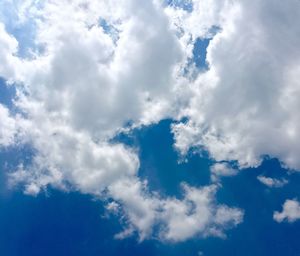 Low angle view of cloudy sky