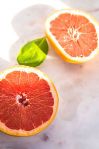 Close-up of orange slices in plate