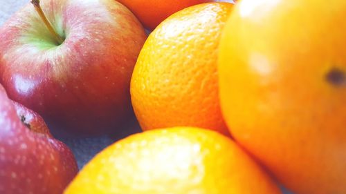 Close-up of oranges