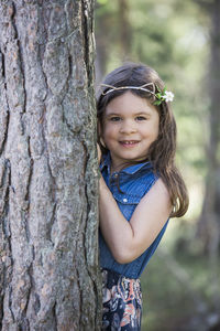 Portrait of smiling girl