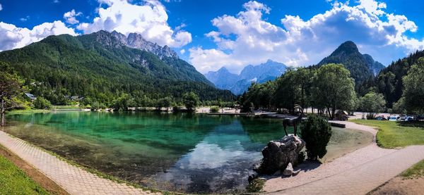 Panoramic view of lake and mountains against sky