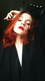 Portrait of beautiful young woman 