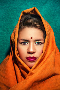 Close-up portrait of woman wearing bindi