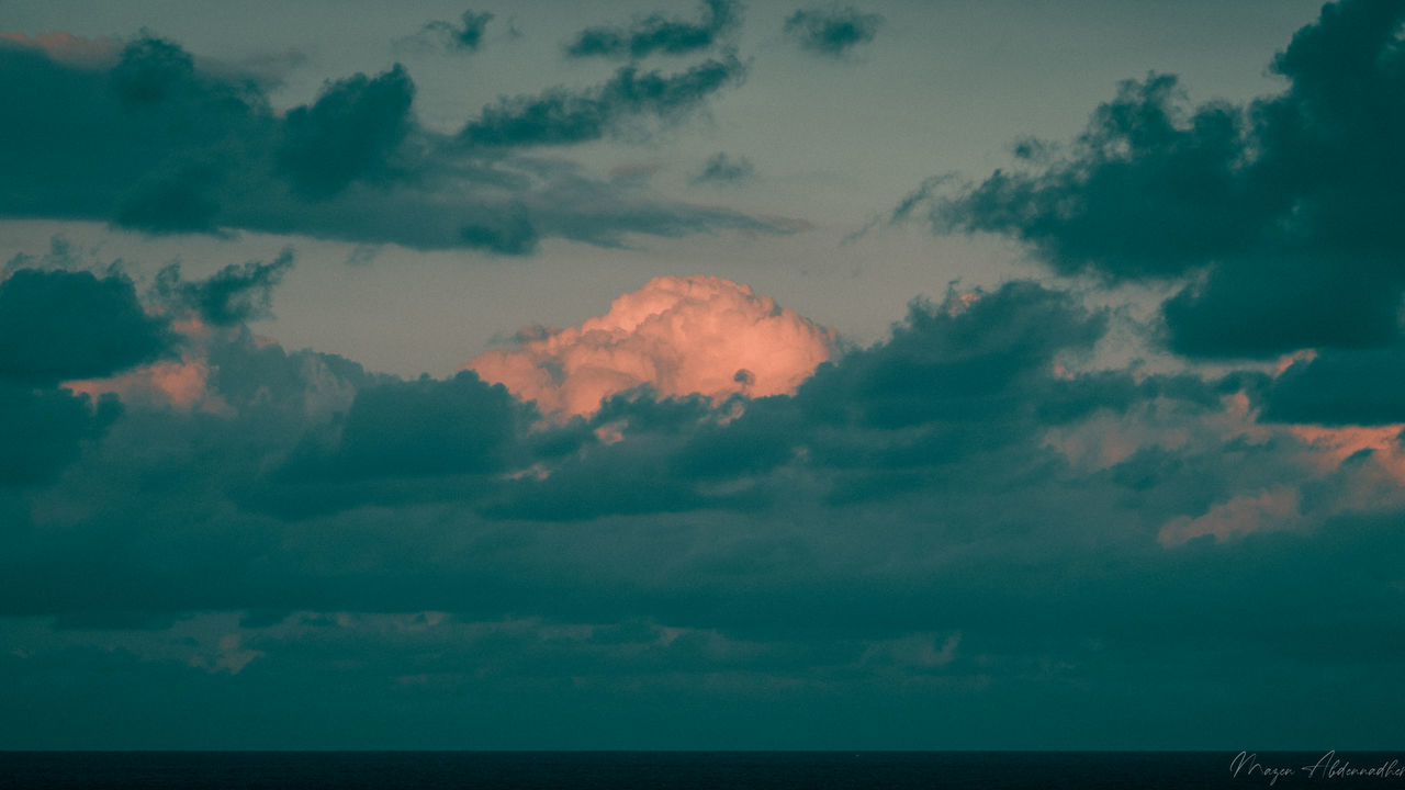 sky, cloud, beauty in nature, scenics - nature, horizon, nature, sea, tranquility, environment, no people, water, tranquil scene, horizon over water, ocean, dramatic sky, outdoors, sunset, dusk, idyllic, cloudscape, land, storm, landscape