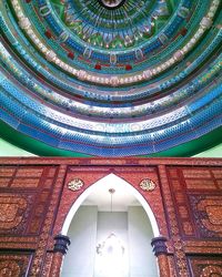 Low angle view of ceiling