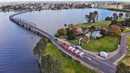 Border closure at mulwala between victoria and new south wales early in the pandemic in 2020