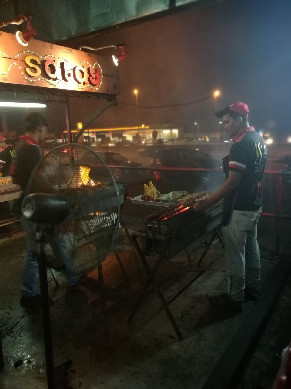 VIEW OF FOOD IN THE DARK