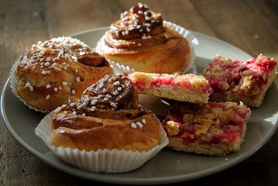 Close-up of cake in plate on table