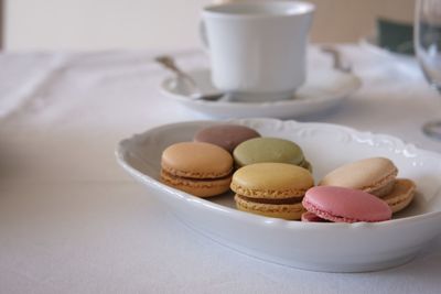 Close-up of macaroons in plate on table