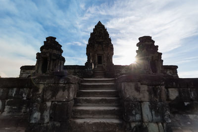 Statue of temple against sky