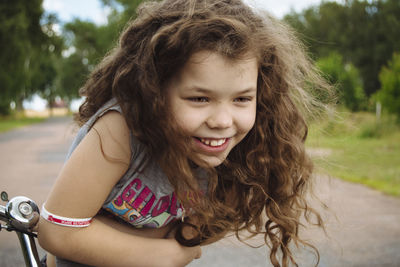 Portrait of cute girl smiling