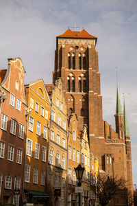 Gothic bazylika mariacka church saint mary cathedral in city hall ancient architecture of old town