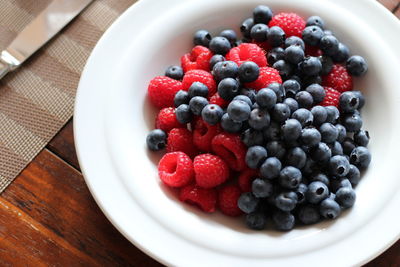 Close-up of strawberries in bowl