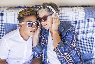 Portrait of young man wearing sunglasses