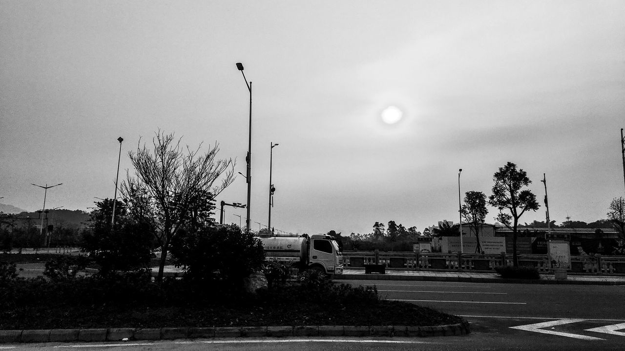 STREET AGAINST SKY IN CITY