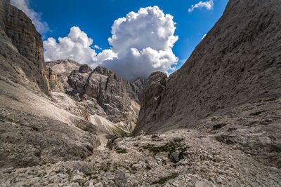 Torri del vajolet in catinaccio dolomite alps panorama, trentino italy