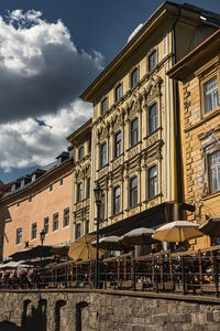 Buildings in city