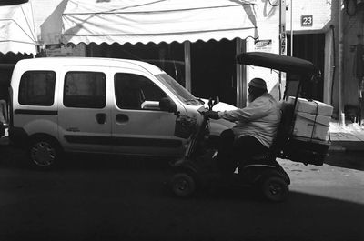 land vehicle