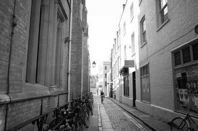 Narrow alley in city