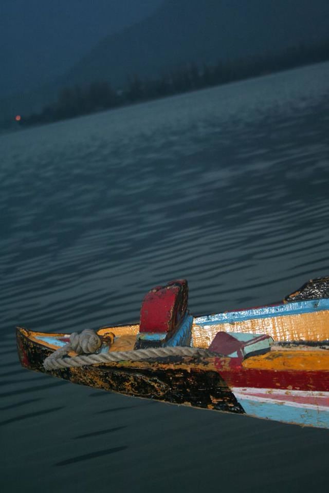 VIEW OF BOATS IN WATER