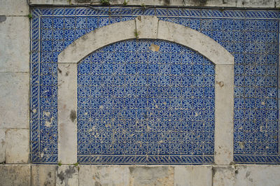 Wall with blue azulejos in th street of lisbon , portugal