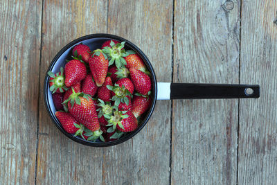 High angle view of fruits in bowl on table