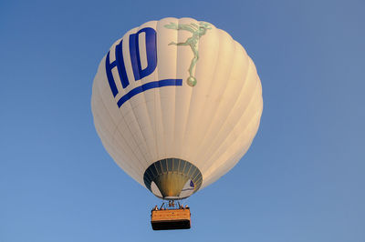 hot air balloon