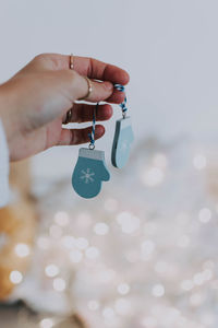 Close-up of hand holding smart phone