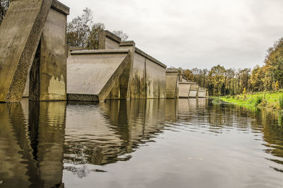 Monumental test facility in former dutch hydraulogy laboratory site