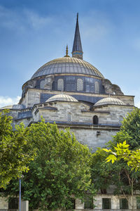 Gazi atik ali pasha mosque is a 15th-century ottoman mosque in istanbul, turkey