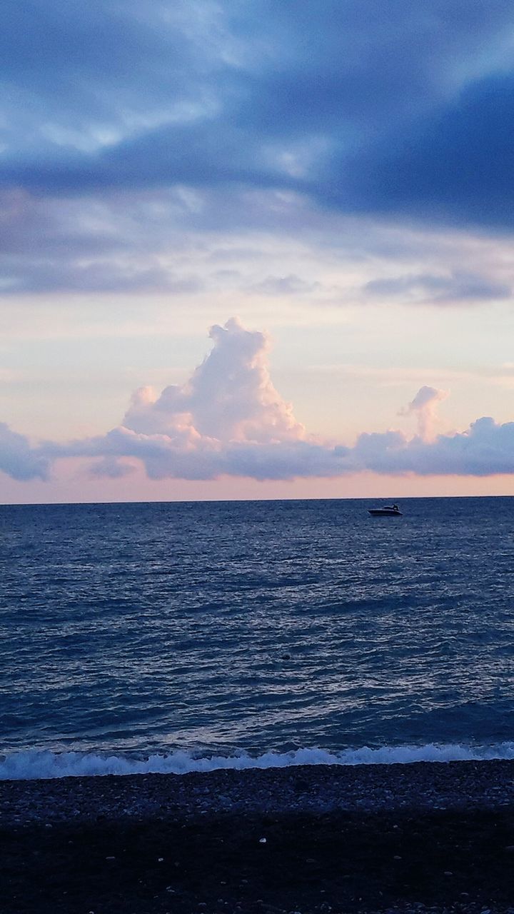 sea, horizon over water, water, scenics, tranquil scene, tranquility, beauty in nature, beach, seascape, idyllic, nature, sky, calm, shore, blue, coastline, cloud, cloud - sky, majestic, non-urban scene, wave, outdoors, ocean, tourism, no people, remote