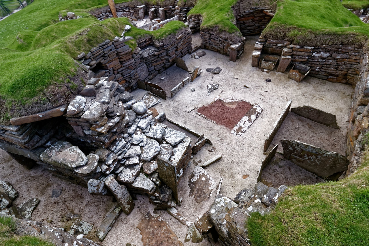 HIGH ANGLE VIEW OF OLD RUINS IN HISTORIC BUILDING