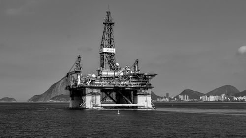 Offshore exploration platform for the oil industry in guanabara bay, rio de janeiro, brazil