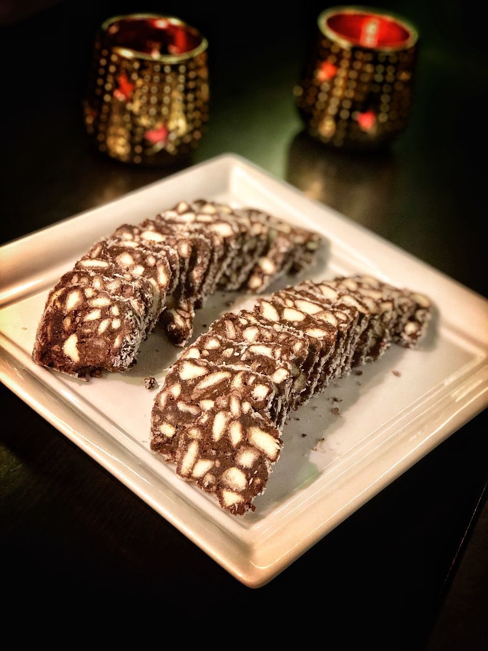 CLOSE-UP OF DESSERT IN PLATE