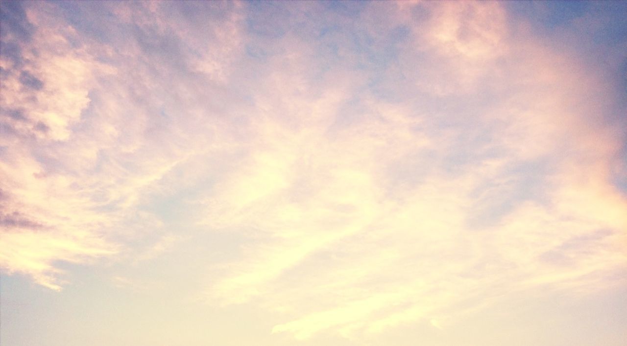 sky, cloud - sky, low angle view, beauty in nature, cloudy, tranquility, scenics, sky only, tranquil scene, backgrounds, nature, cloudscape, full frame, cloud, idyllic, sunset, weather, outdoors, no people, majestic