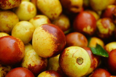 Full frame shot of apples