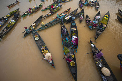 Lok baintan floating market, south kalimantan, indonesia